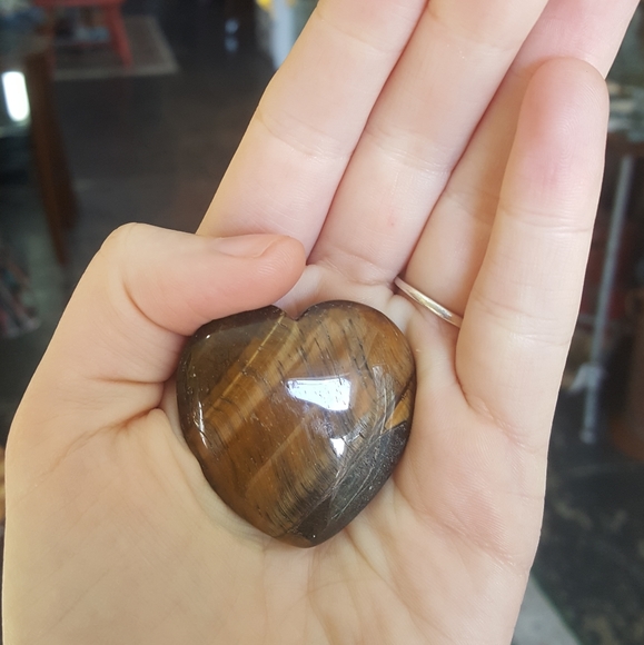 Tigers Eye Crystal Heart - Picture 4 of 4